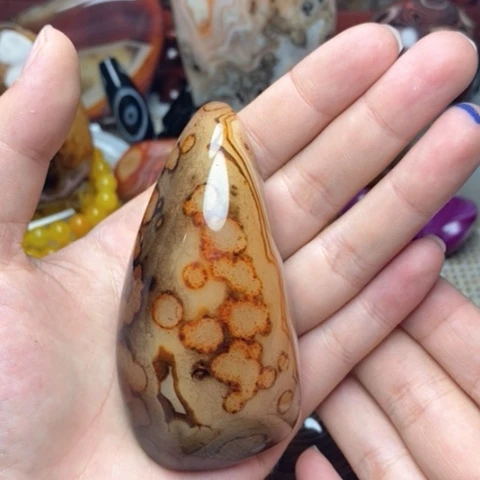 玛瑙/玉髓未镶嵌珠宝奇石
