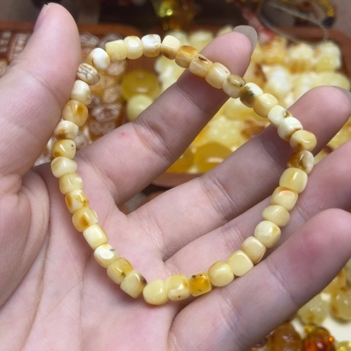 橄榄核吊坠白蜡方糖手串