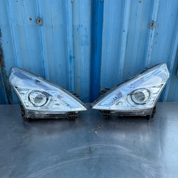 适配11-12款日产天籁前大灯前照明灯车头灯疝气大灯