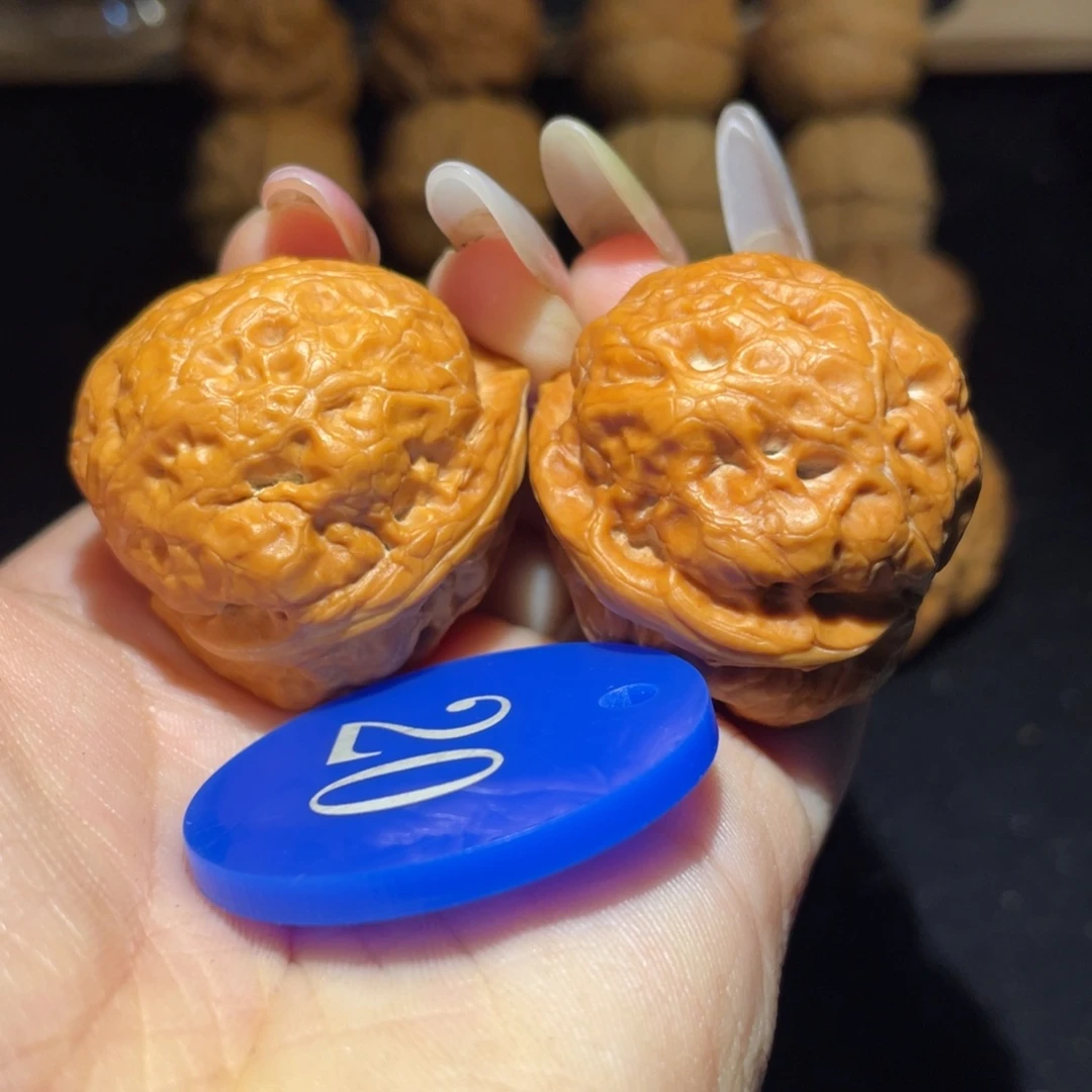 ****宸玉兔金蟾35尺寸核桃