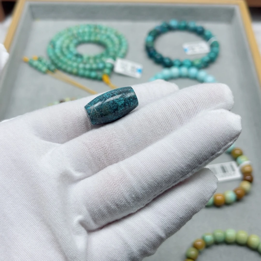 绿松石未镶嵌挂件