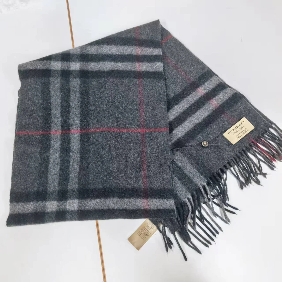 99新 BURBERRY/博柏利 海囤J/巴宝莉/丝巾///ze117615