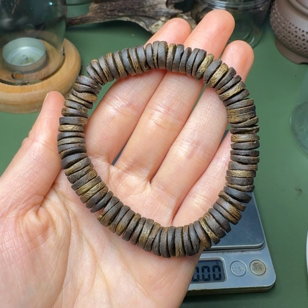 沉香手串海南老白棋皮油老料10克