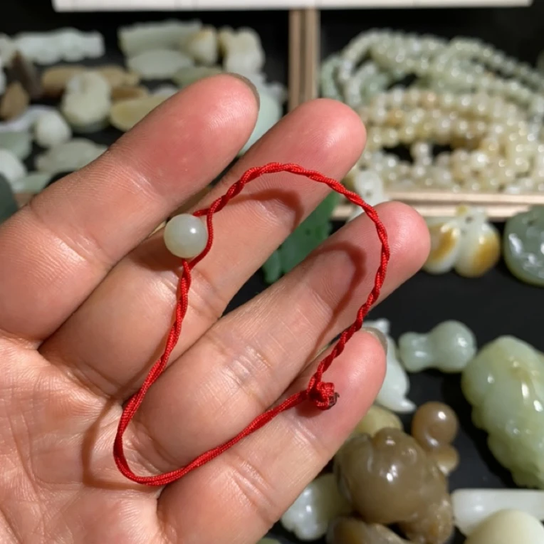 天然和田玉本命年转运珠手绳男女情侣款轻奢小众设计手饰