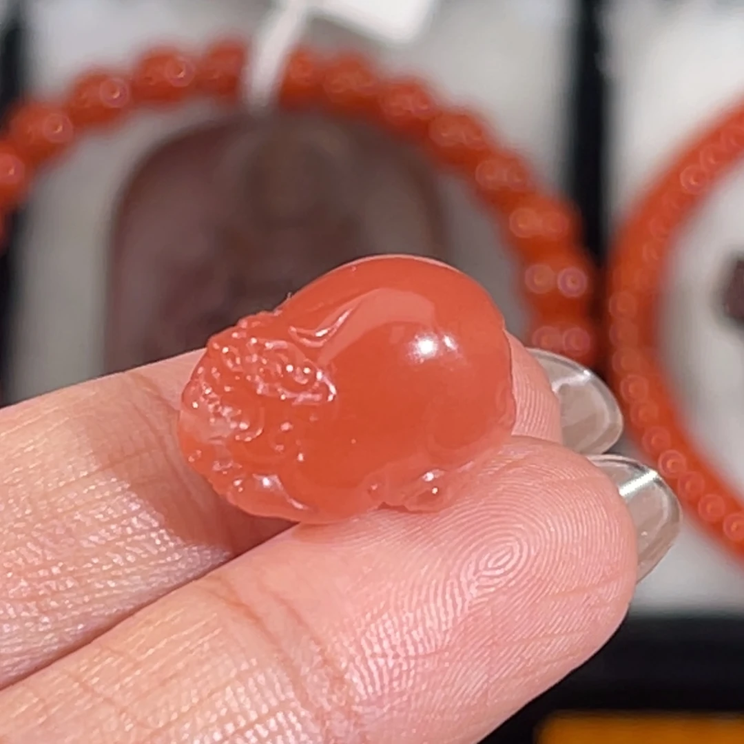 南红玛瑙未镶嵌大黑洞貔貅17.4*12*11