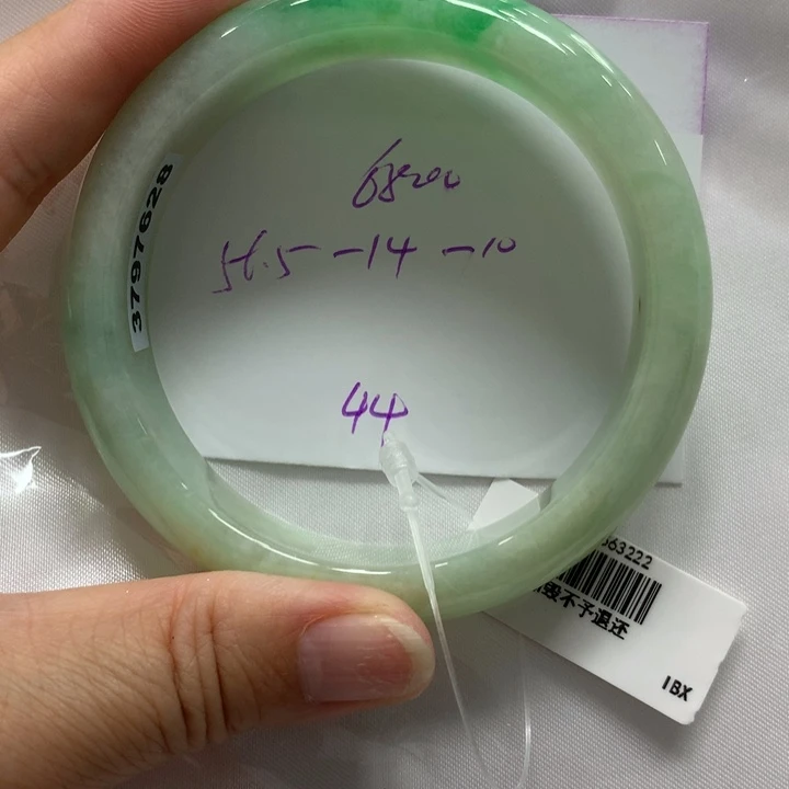 翡翠未镶嵌手镯44