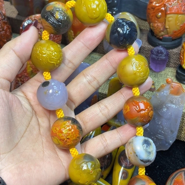 缘****玛瑙/玉髓未镶嵌珠宝奇石