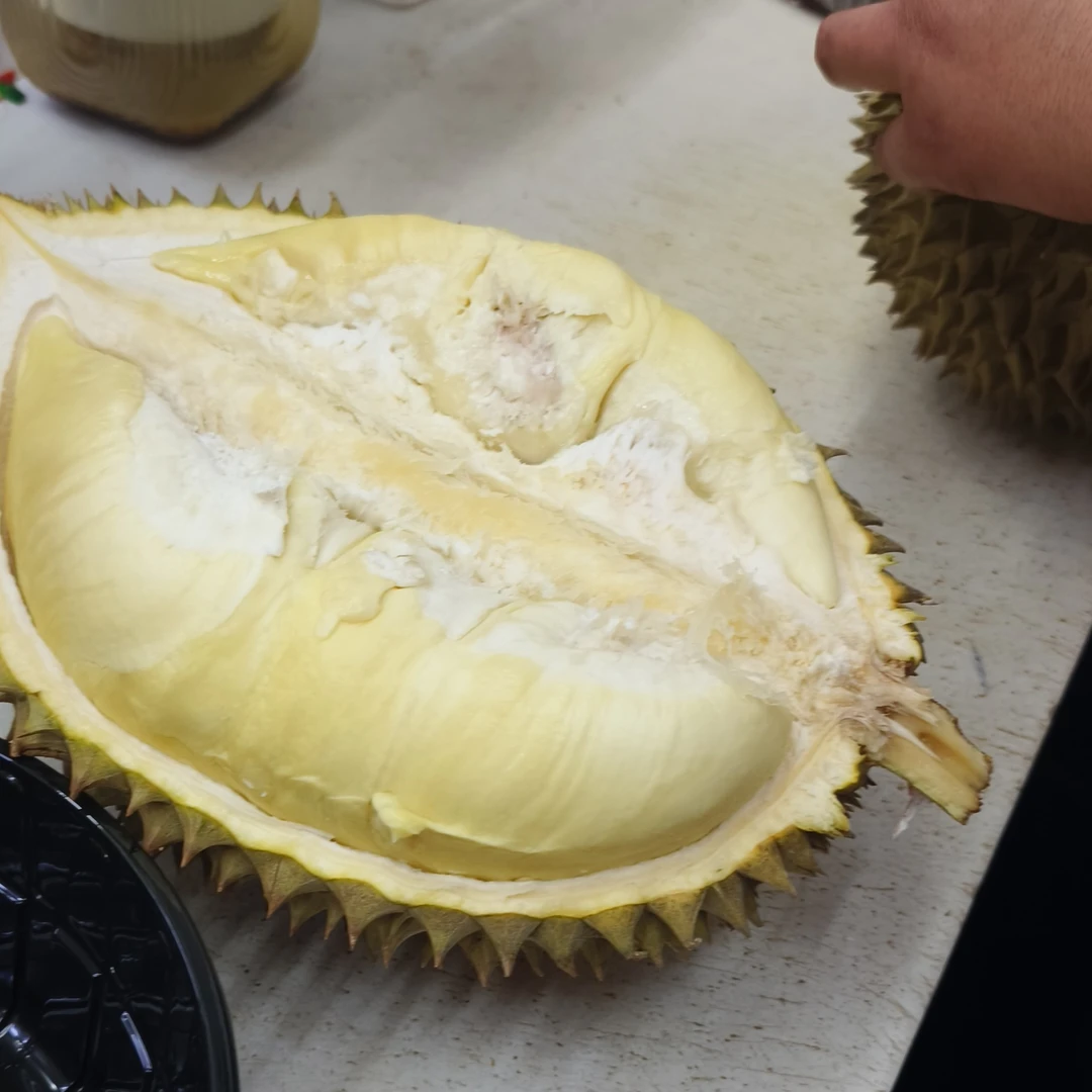 金枕榴莲一果一重新鲜榴莲500g核小秒杀糯香甜能拍就能送金枕泰国南部