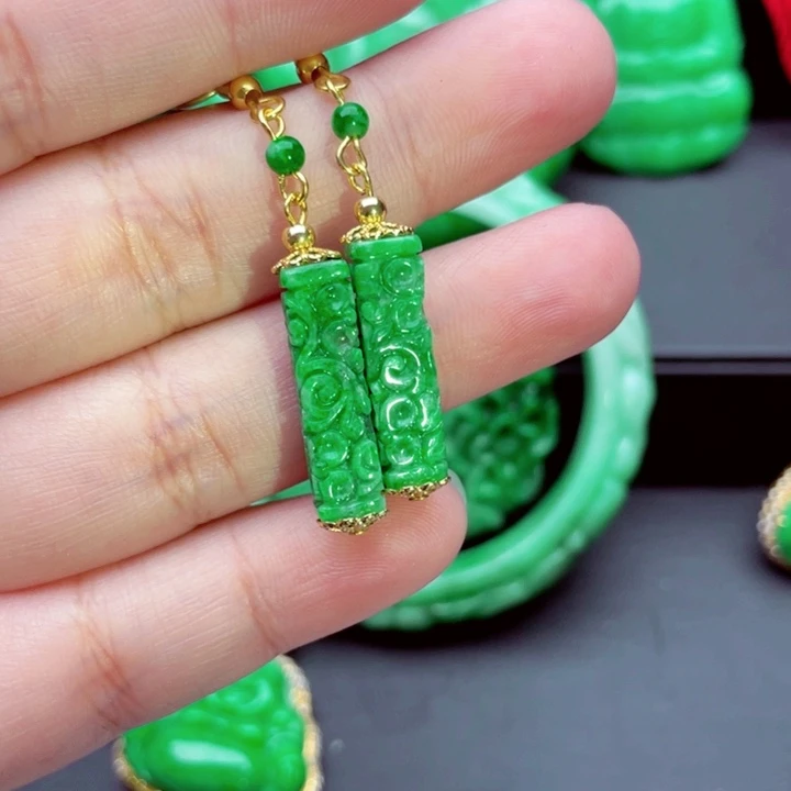 翡翠未镶嵌耳饰耳饰