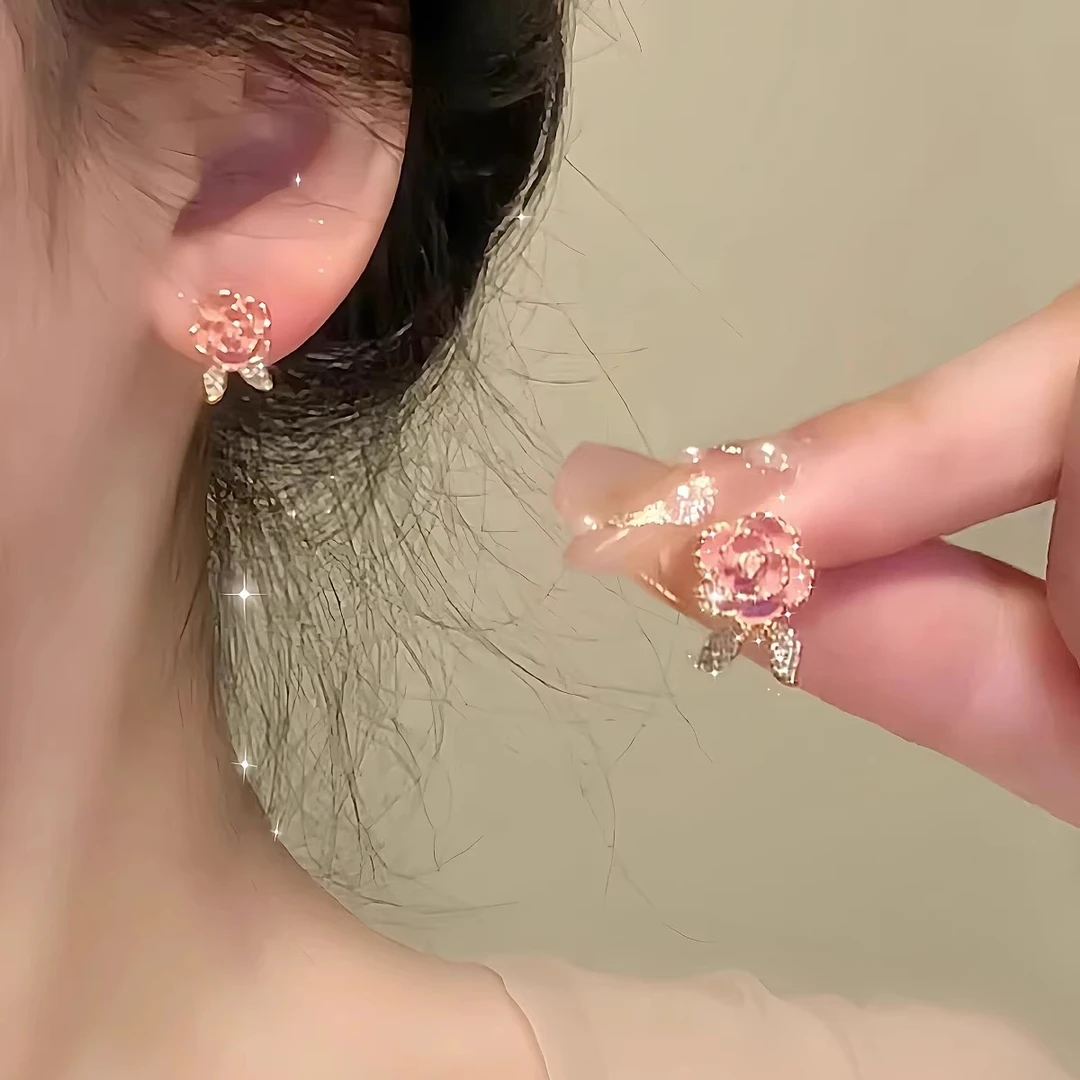 铜合金耳饰 甜美粉色花朵耳环小众独特绝美气质耳钉女轻奢高级感