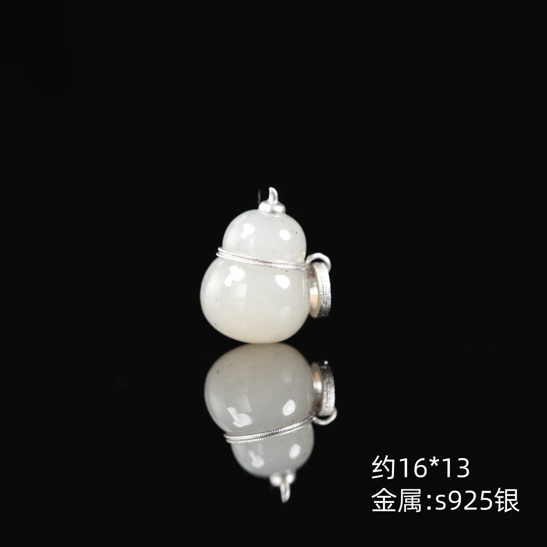 本真|“画音”和田玉高色青花点墨黑山料葫芦吊坠 多样性发其一