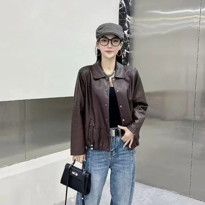 方领秋季厚款常规短款皮衣修身型 8565