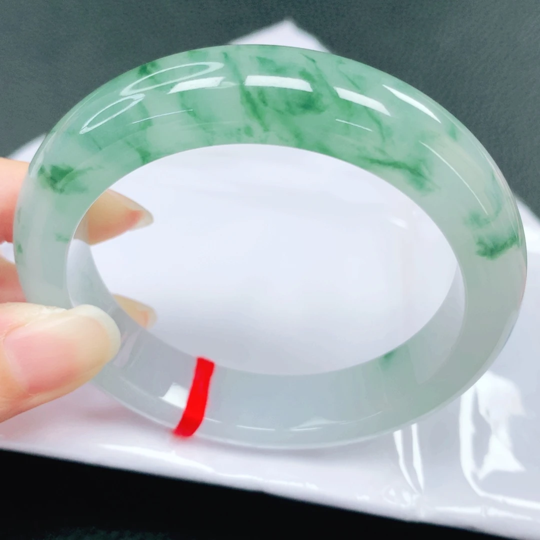 翡翠未镶嵌手镯57圈