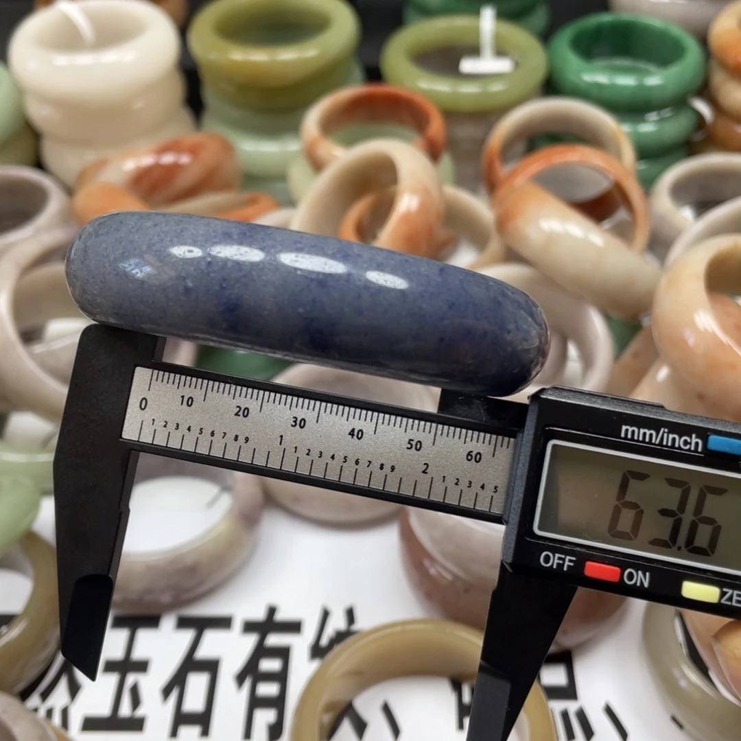 未镶嵌手镯石英质玉