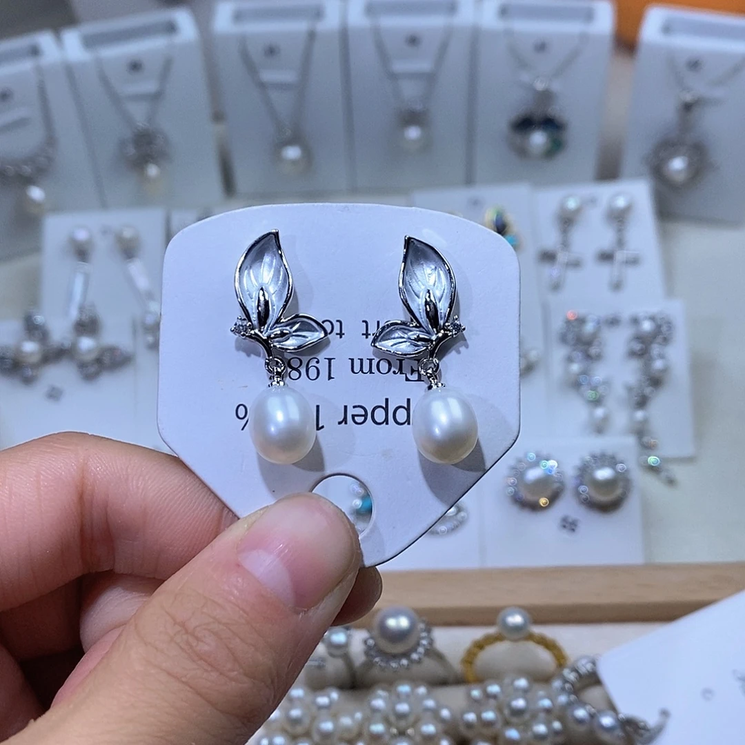 淡水珍珠未镶嵌耳饰