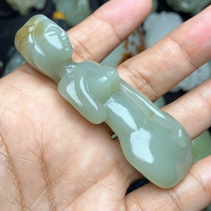 颈饰未镶嵌和田玉