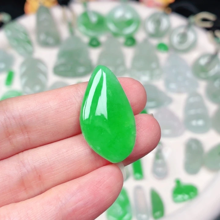 颈饰未镶嵌翡翠缅甸天然A货翡翠