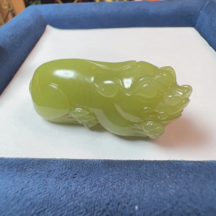 颈饰未镶嵌和田玉（黄玉）
