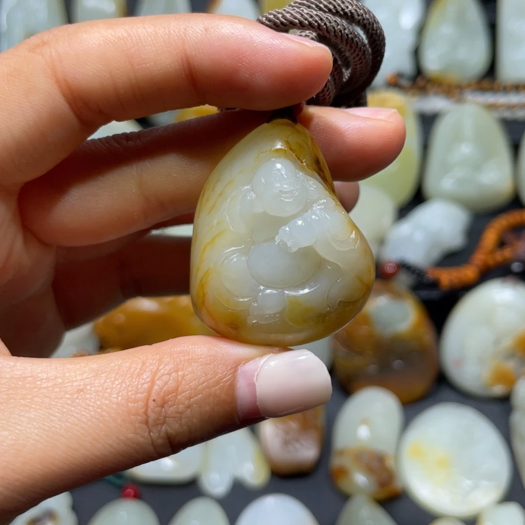 和田玉挂件未镶嵌