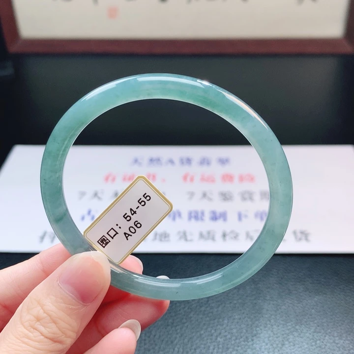 翡翠未镶嵌手镯翡翠手镯91