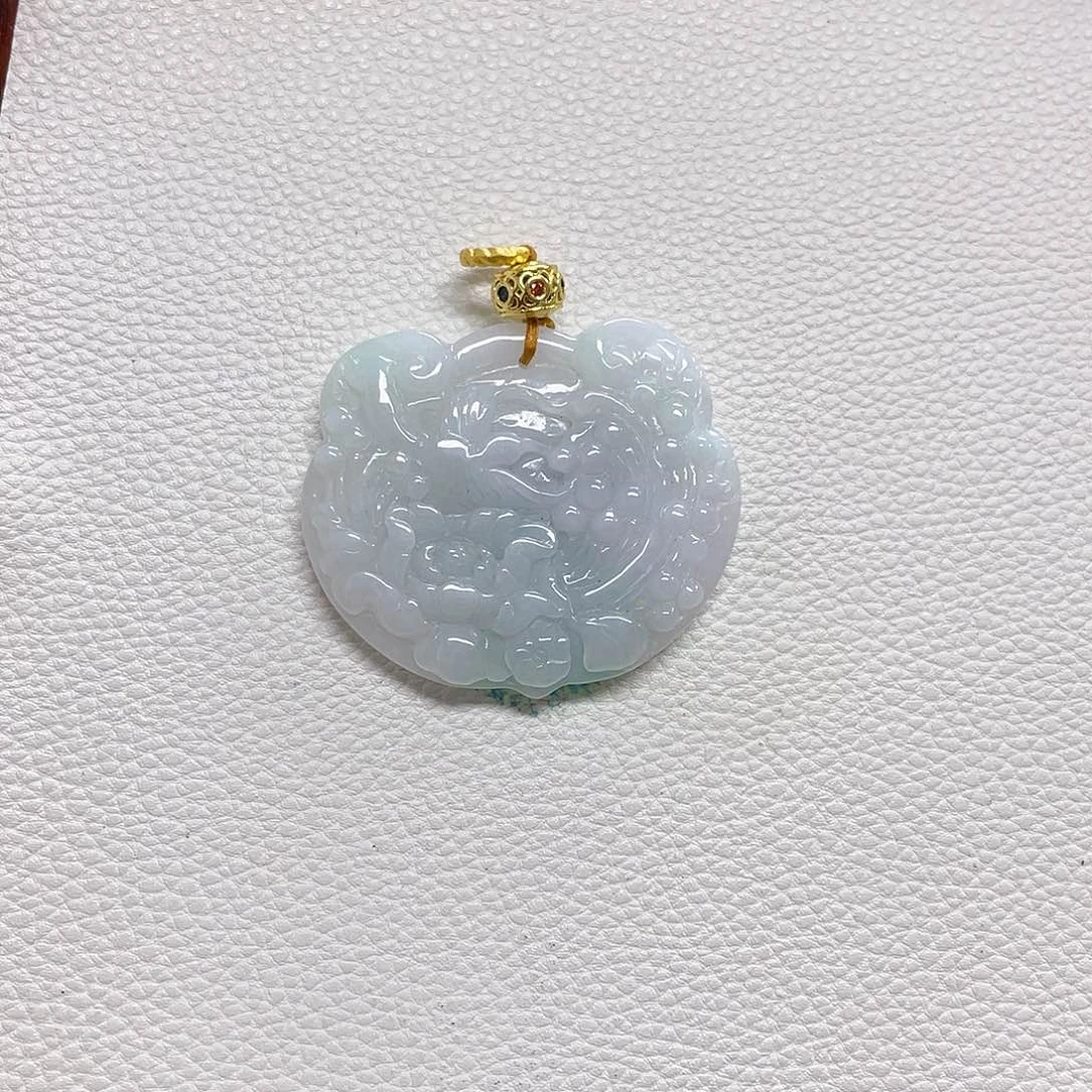 翡翠未镶嵌颈饰春彩锁