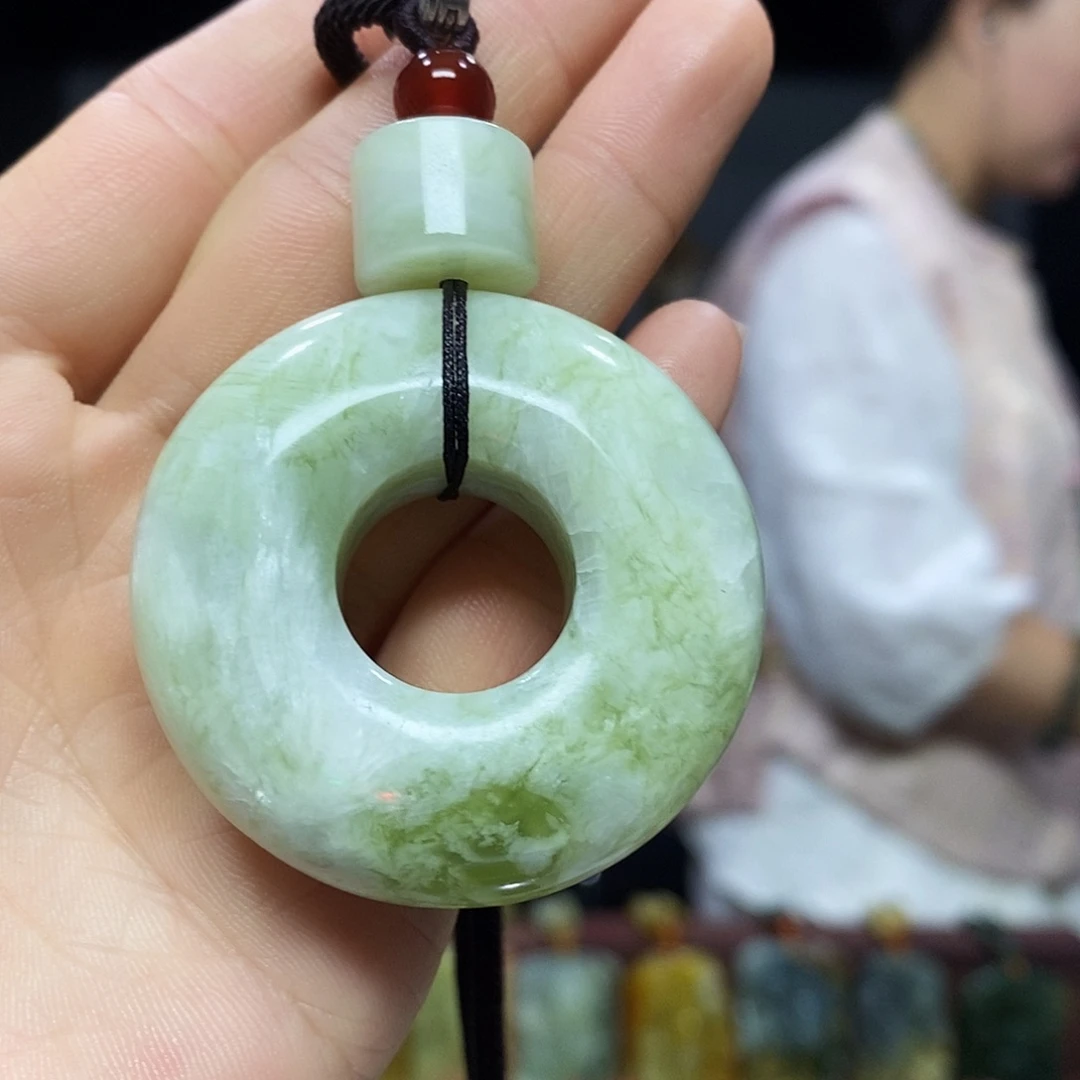 未镶嵌岫玉挂件吊坠