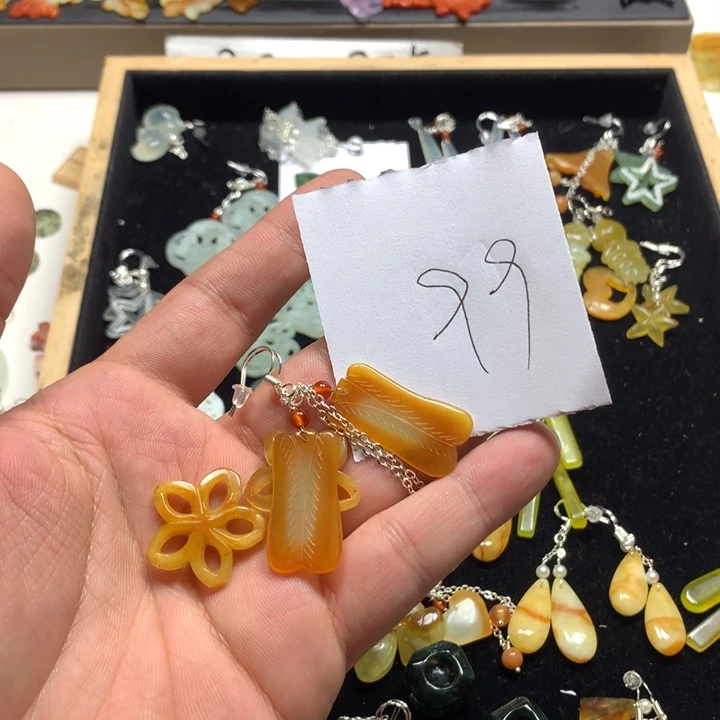 蛇纹石玉合金耳钉财****宝