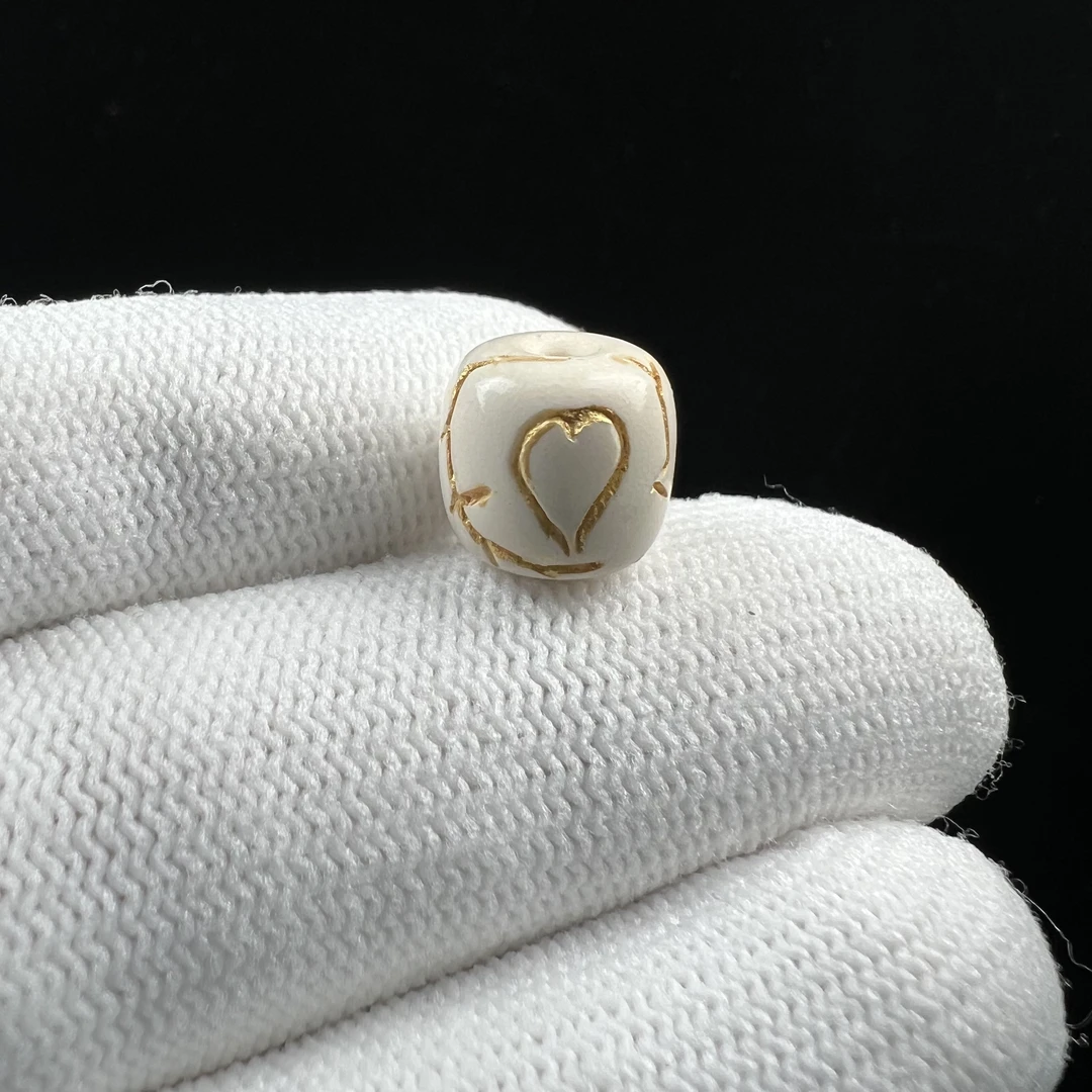 X7631天然猛犸牙 配饰 11*10mm支持鉴定 假一罚四