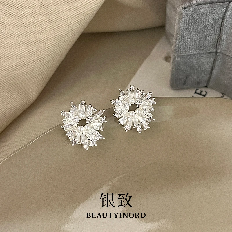 足银耳饰 999银烟花耳钉女高级感仿珍珠小众耳环2025新款爆款轻奢
