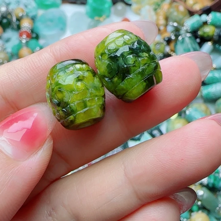 翡翠未镶嵌颈饰天然A货41