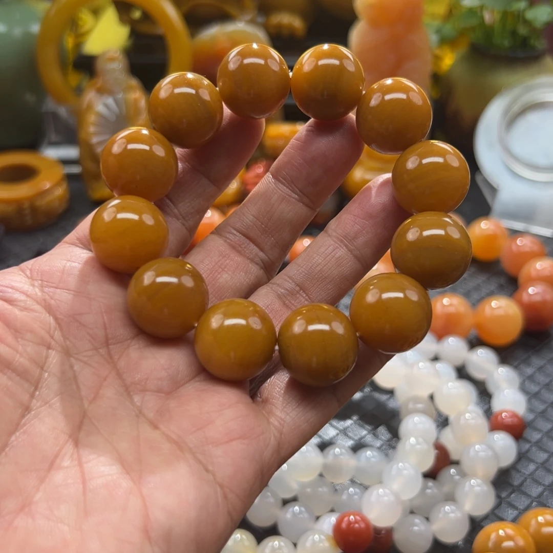 石英质玉未镶嵌颈饰