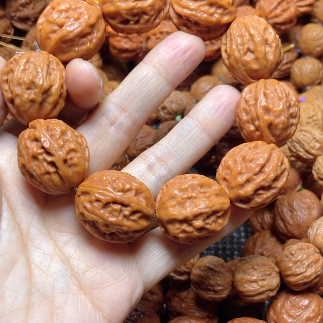 吊坠桃核八棱手串