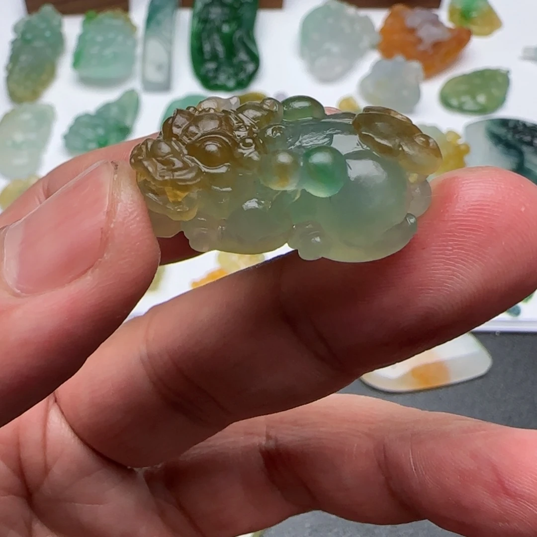 定制翡翠未镶嵌参***集翡翠