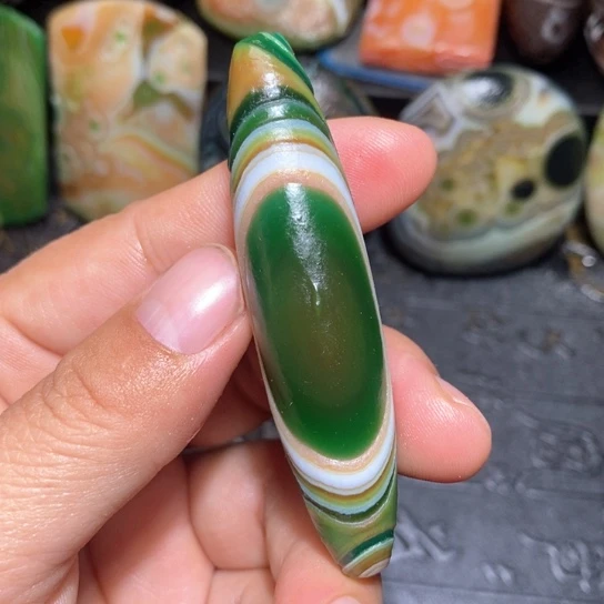 石英质玉珠宝半成品未镶嵌吉*子