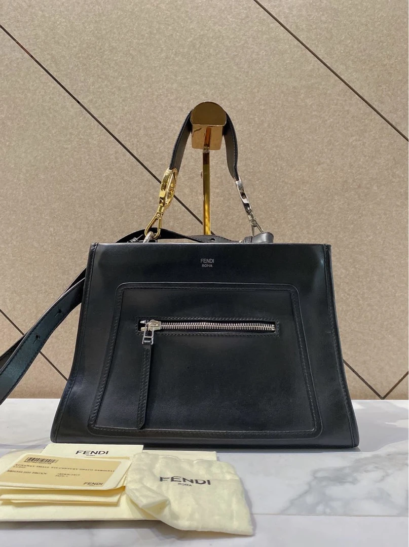 95新 FENDI/芬迪 帝爵鹏哥直播专享/黑色全皮手拎