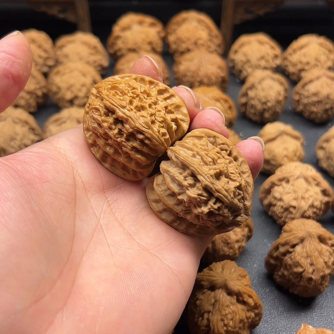 ****蓝桃核吊坠文玩核桃