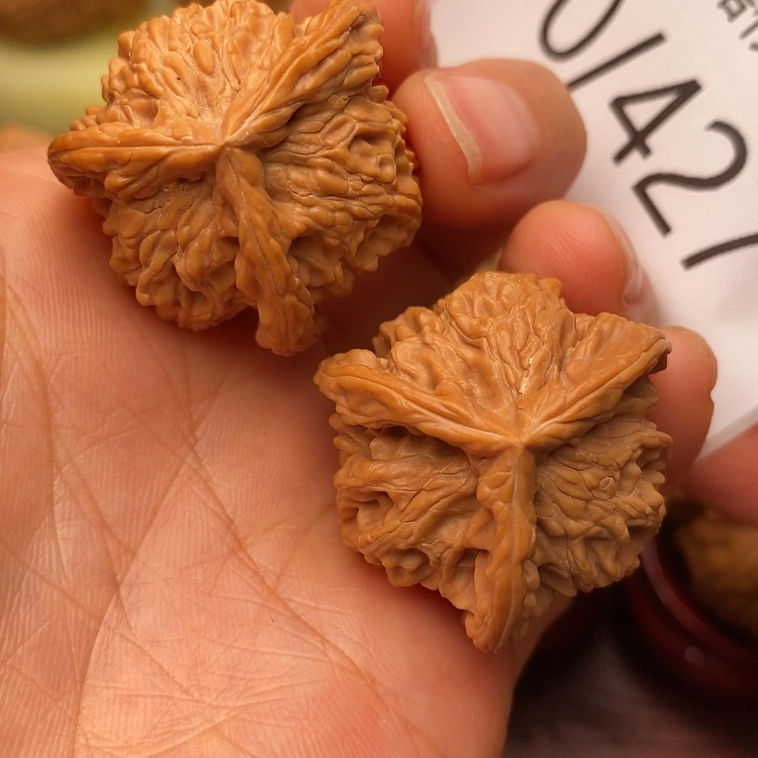 文玩核桃把件达**部31盘山正奔