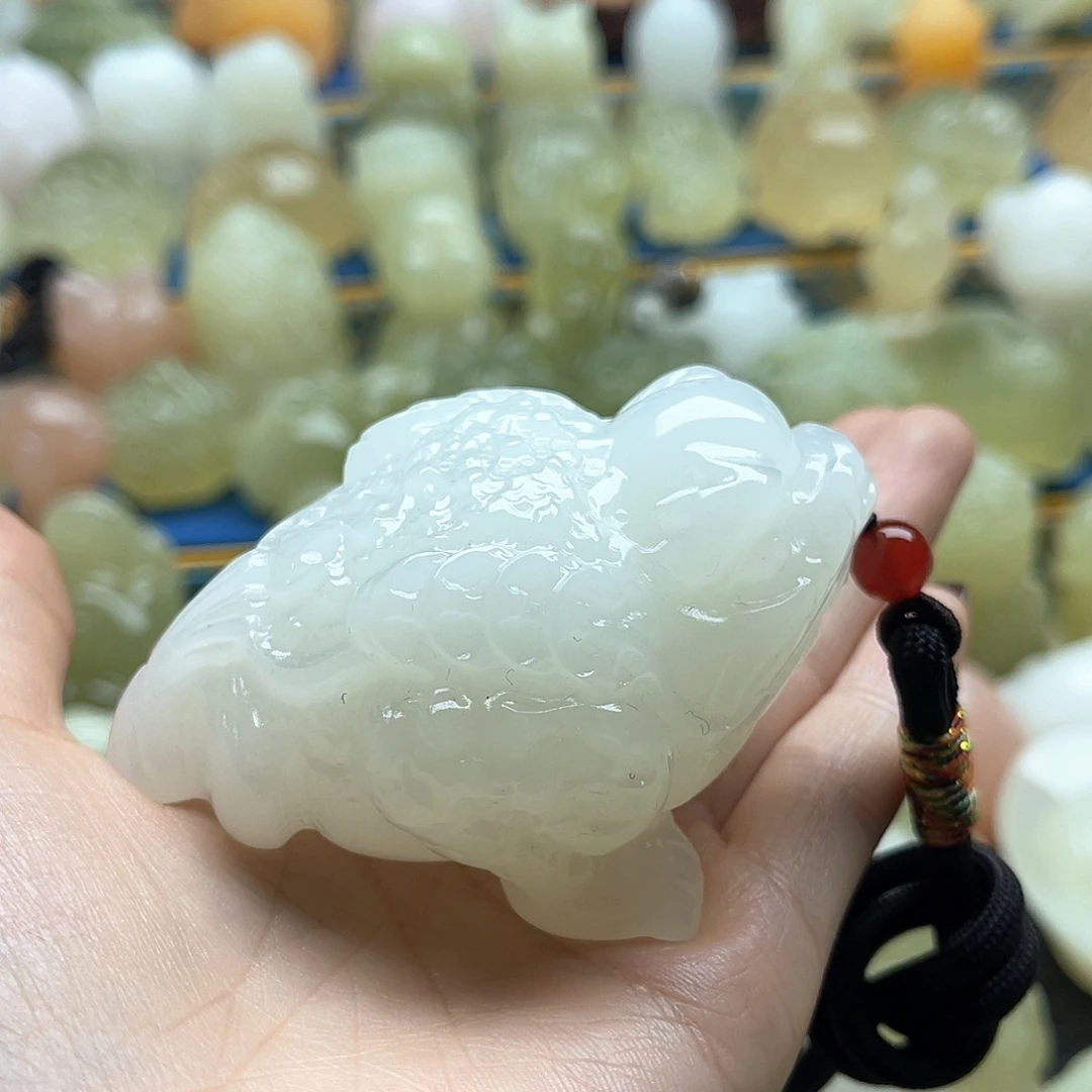 腰***一新疆昆仑山脉山料