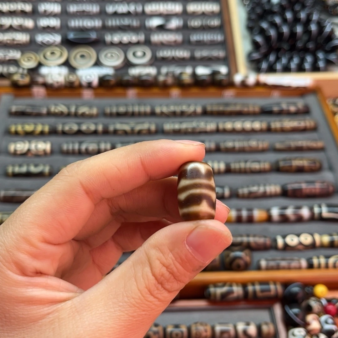 玛瑙/玉髓颈饰未镶嵌幸**?