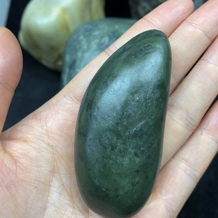 未镶嵌和田玉（糖玉）挂件