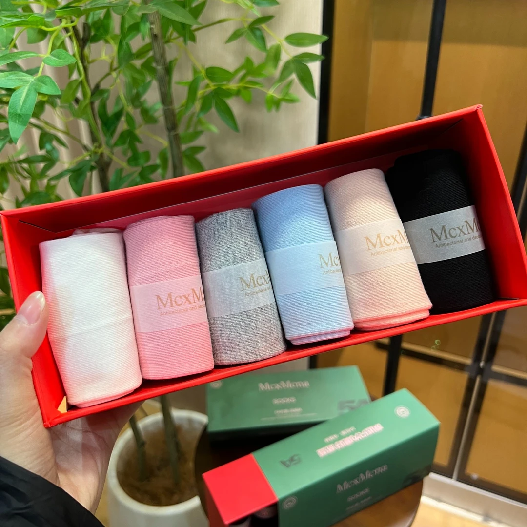 犇犇自营自留款男女袜子一盒6双