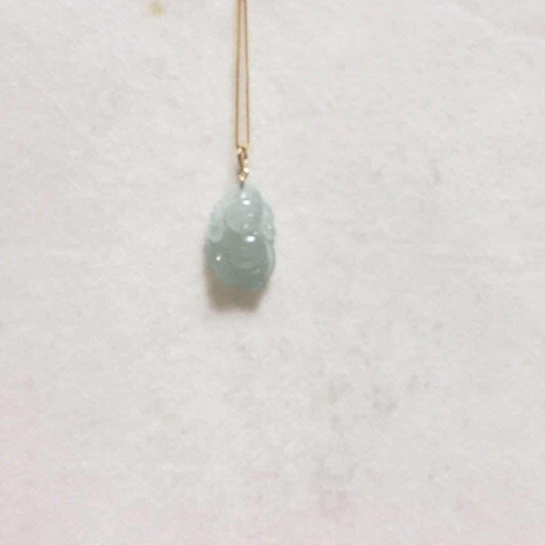 翡翠颈饰18K金镶嵌简单