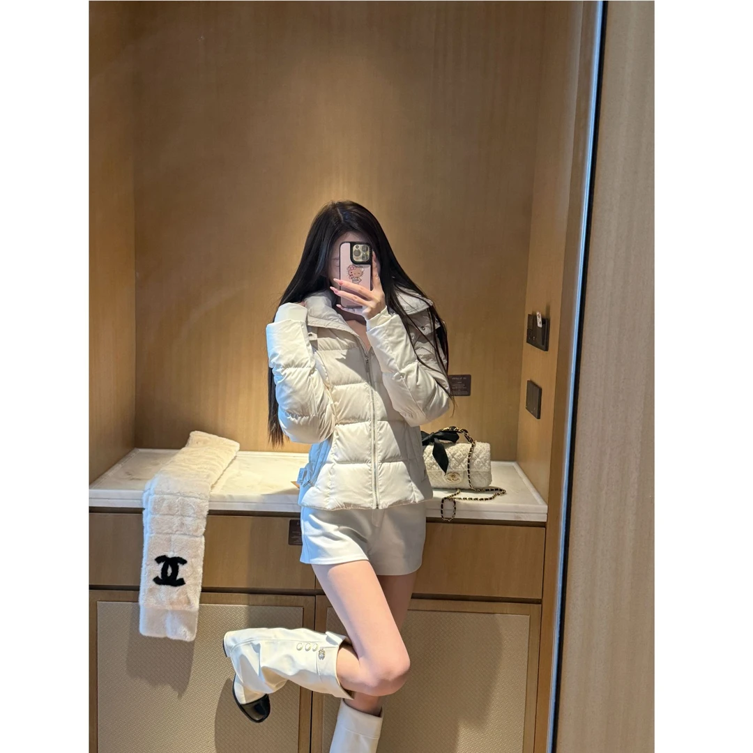 【宅宅】缎面可拆卸连帽轻奢感白鹅绒羽绒服