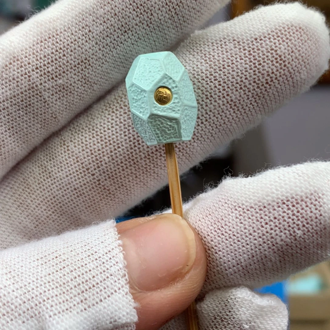 绿松石未镶嵌挂件