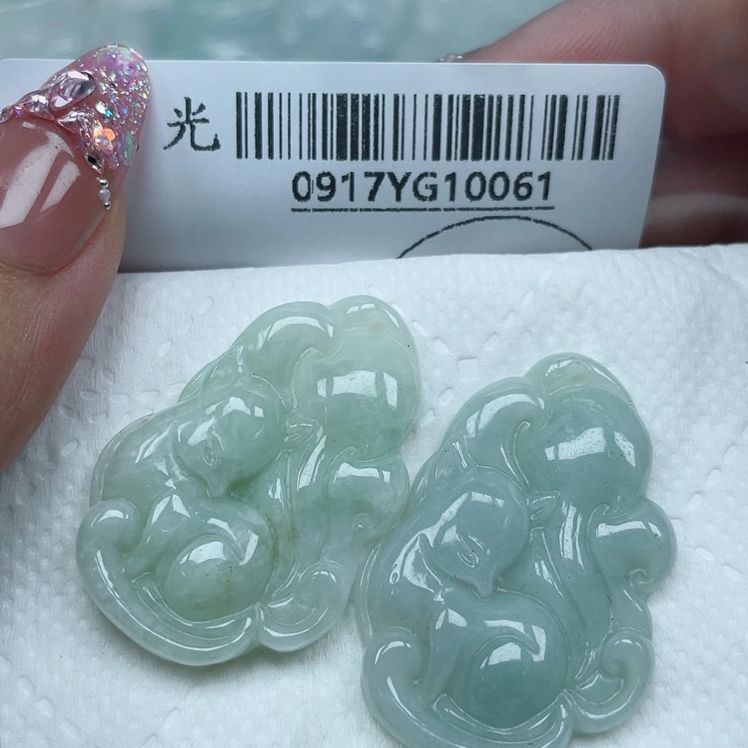 吊坠(不含链)未镶嵌翡翠