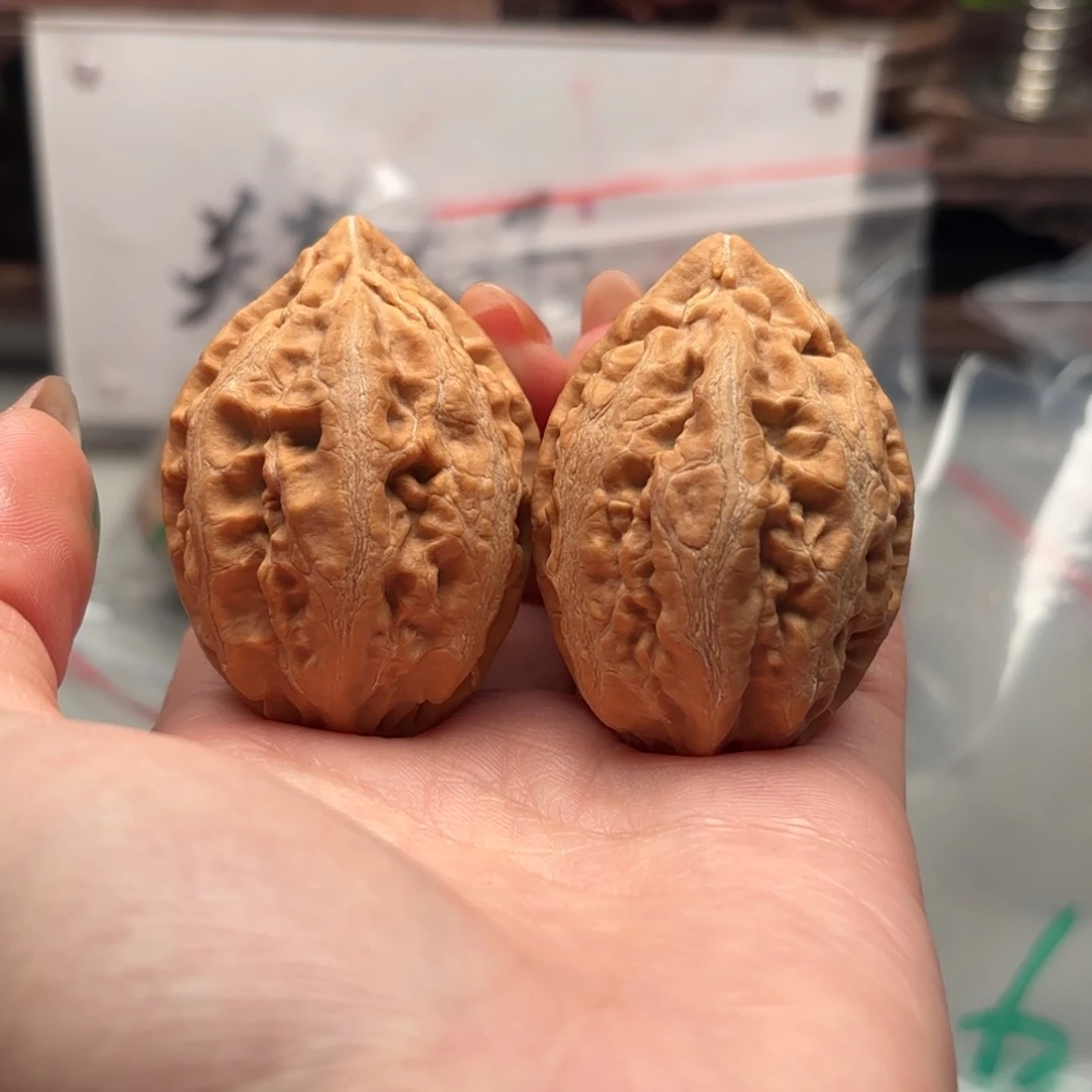 文玩核桃把件小楸千70