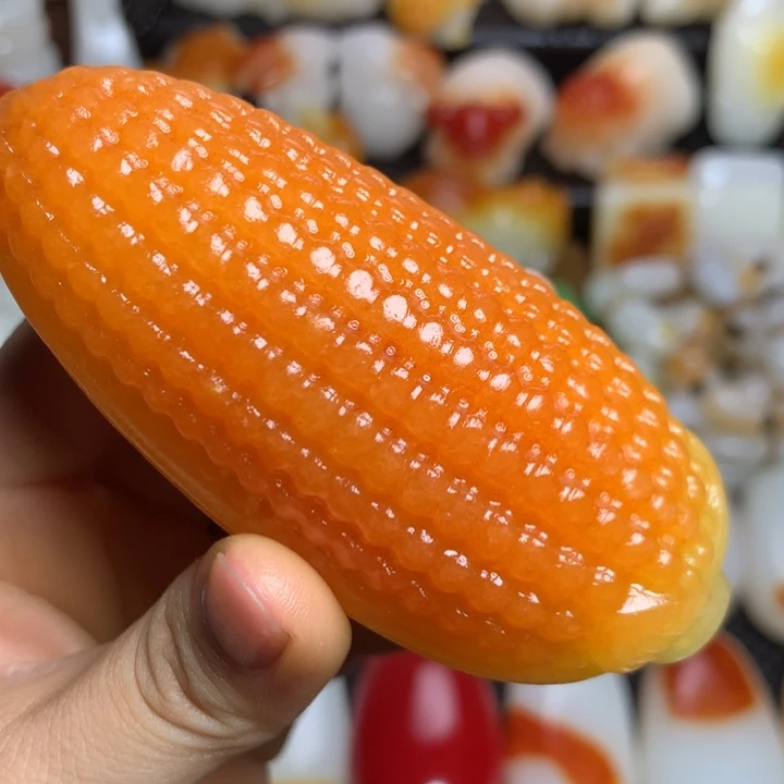 新疆戈壁石五彩石