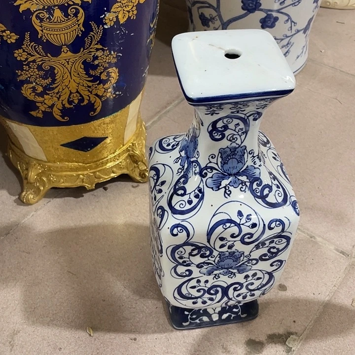 瓷片瑕。。。。。。 。。。。。。