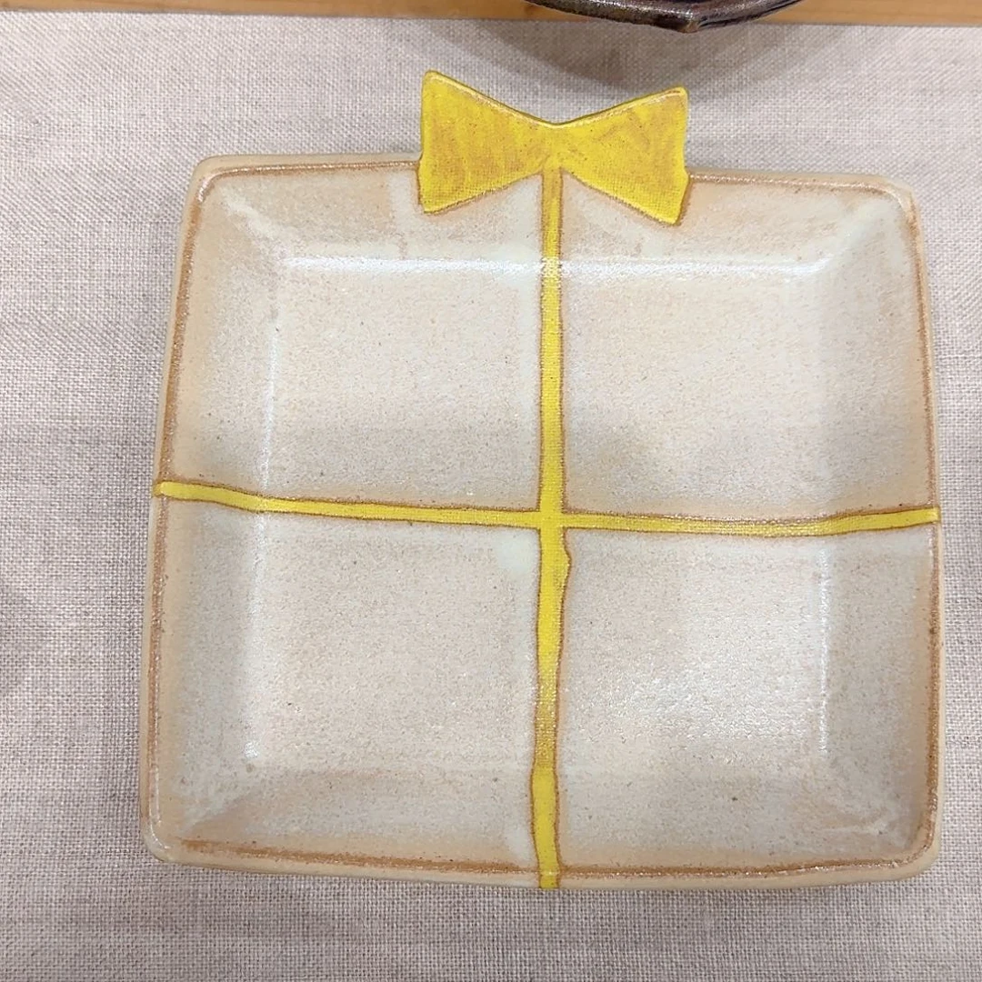 陶日本陶瓷餐具黄碟