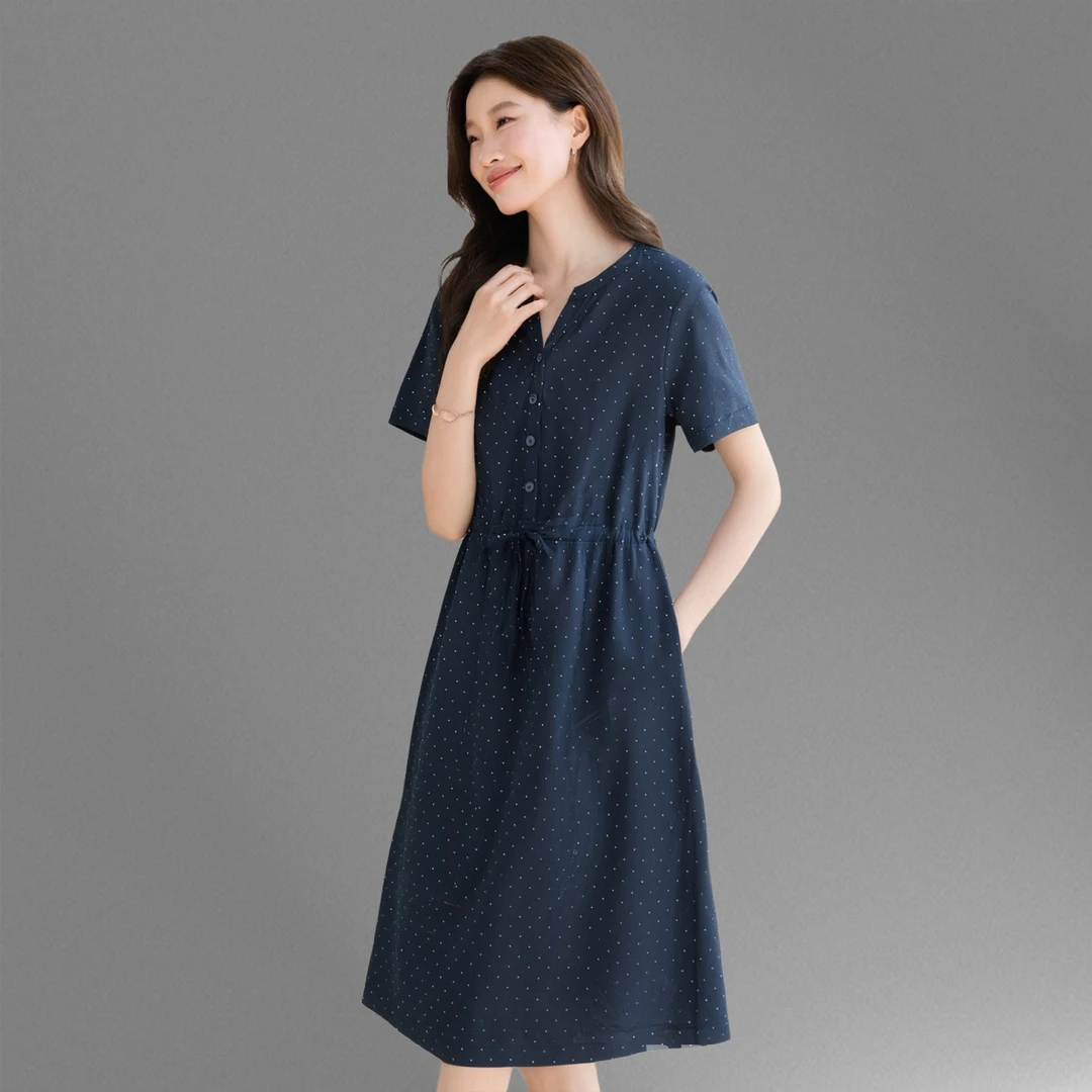 大码收腰连衣裙2025新款巨好看夏季妈妈宽松显瘦洋气减龄胖MM裙子